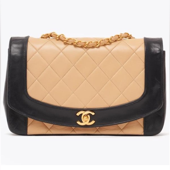 CHANEL Handbags - Chanel Vintage bi-colour Diana Classic Flap Bag